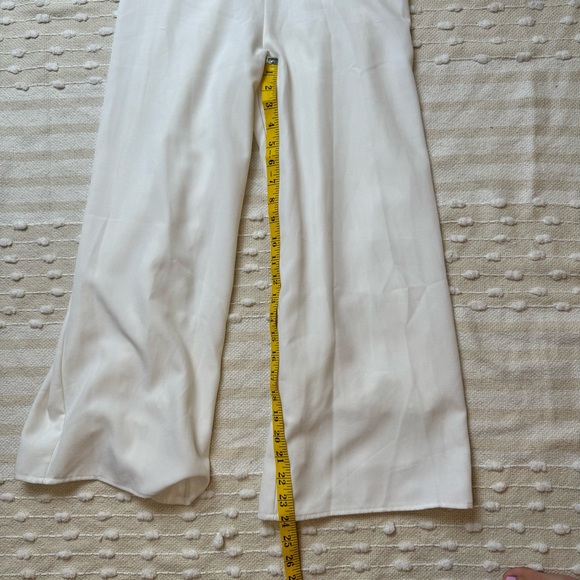 LuLu’s Doozy White Ruffled Wide Leg Off The Shoulder Jumpsuit size small - Picture 5 of 12